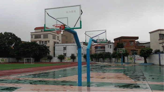 籃球架廠(chǎng)家