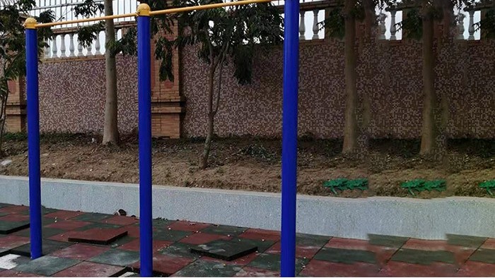 學校健身器材