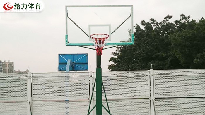 移動籃球架